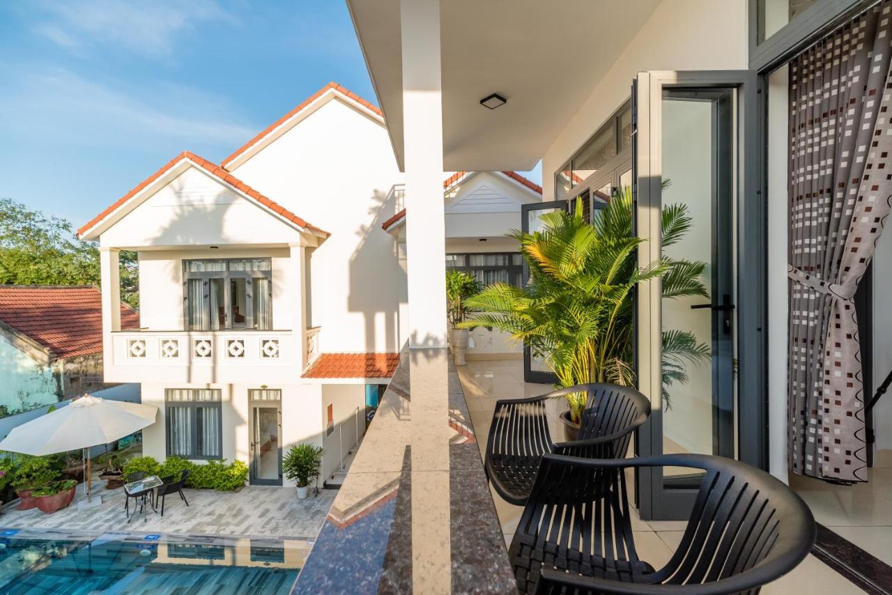 Hanh Nhung Villa *